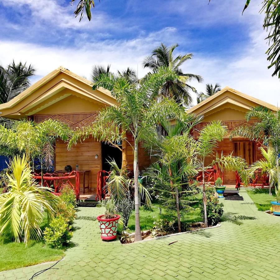 Sea View Resort Kallady Exterior photo